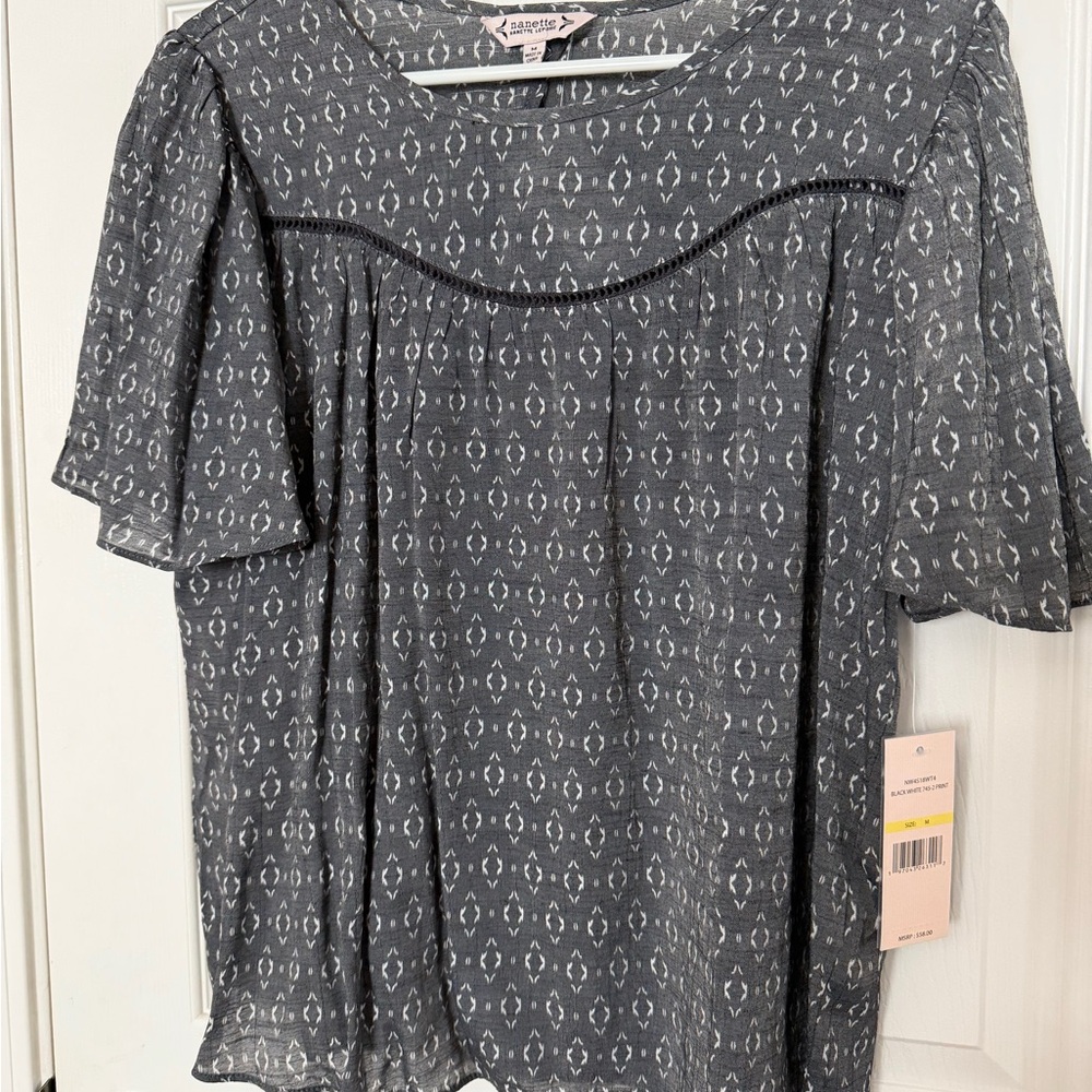 Nanette Lepore Gray Printed Flutter-Sleeve Blouse